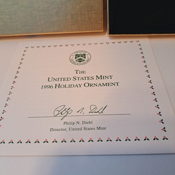 1996 The United States Mint Treasury Holiday Ornament Presidential Coat … - Picture 2 of 5